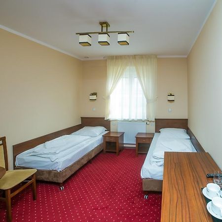 Hotel Grant เลชโน ภายนอก รูปภาพ