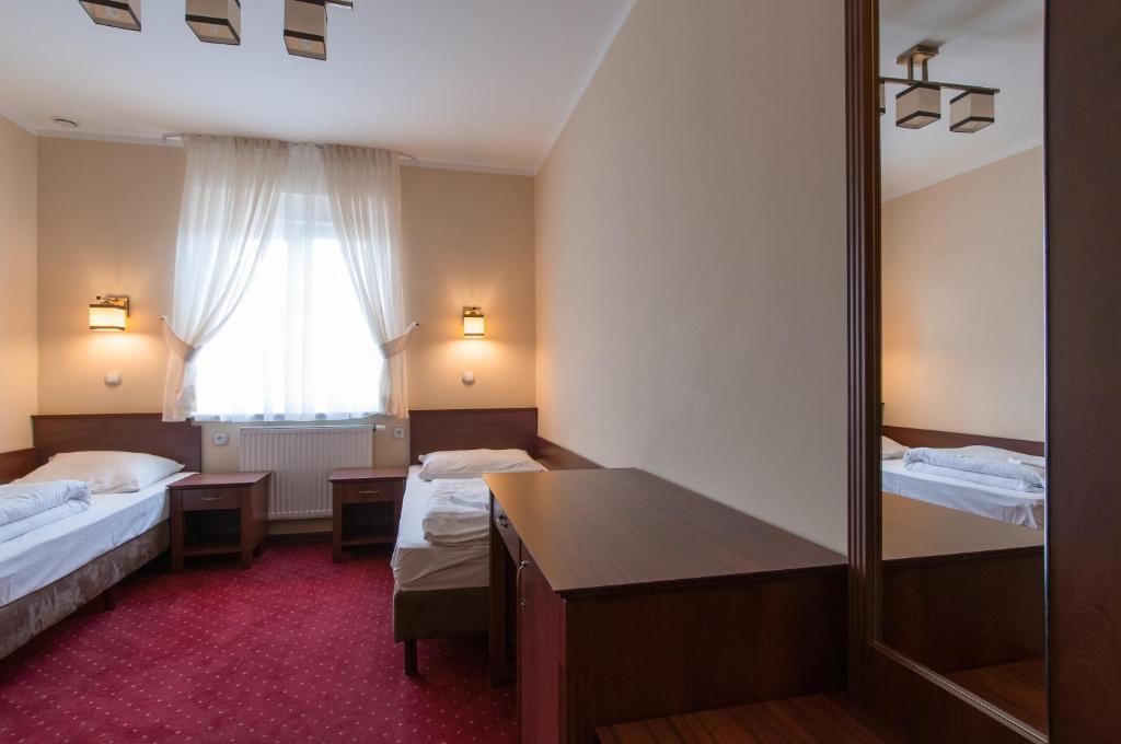 Hotel Grant เลชโน ภายนอก รูปภาพ