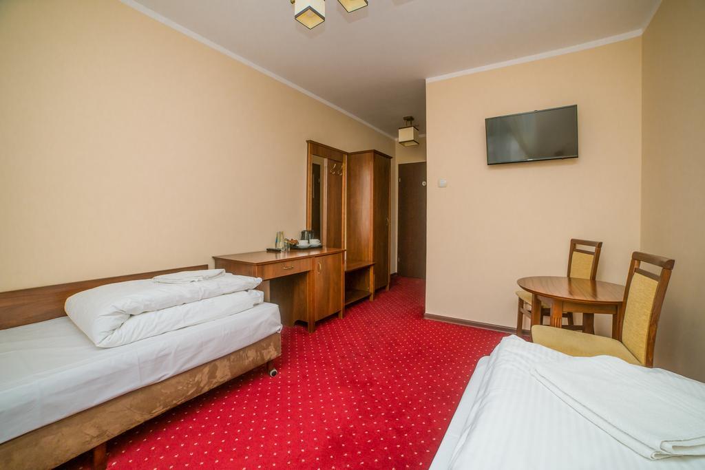 Hotel Grant เลชโน ภายนอก รูปภาพ